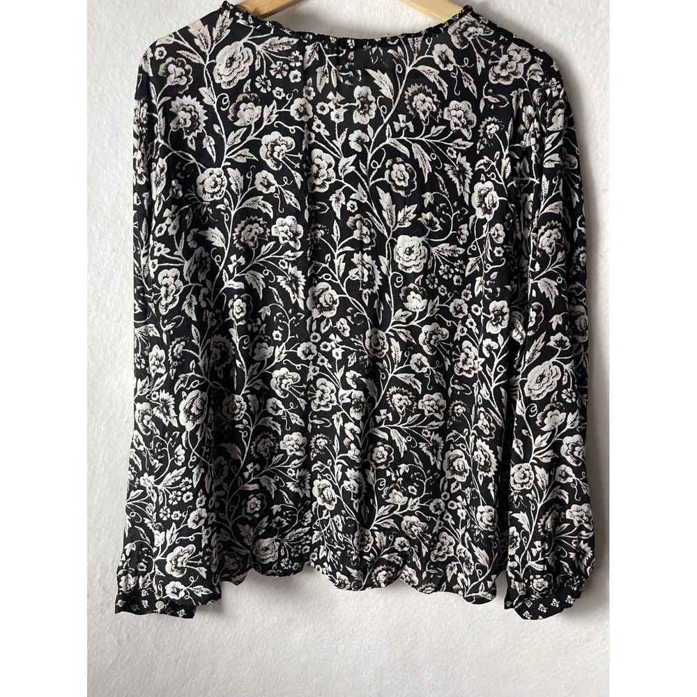 Lucky Brand Womens 2X Black White Floral Long Sleeve Button Down Blouse Tie Neck - Picture 2 of 6